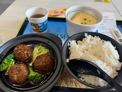 -老娘舅餐厅(黄龙体育中心店)