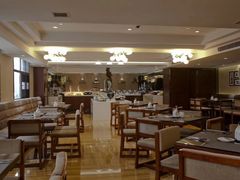 -武汉光谷广场杨家湾地铁站怡程酒店