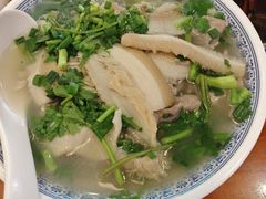 -杨三孃跷脚牛肉(西外棕榈岛店)