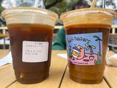 菠萝美式-爱樂咖啡(青年体育公园店)
