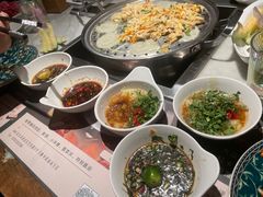 -尚尚仙·酸汤猪手·猪肚鸡火锅(华联万柳购物中心店)