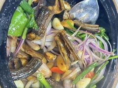 -明本湛江鸡•海鲜小厨(陈家祠店)
