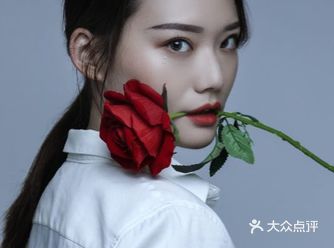 今天来说一说日系风格的最主要的就是要拍出纯净感