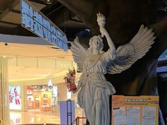 -暴风岛沉浸式体验馆(百联世纪店)