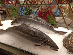 -四海一家自助餐(益田假日广场店)