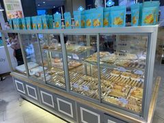 面包甜点陈列柜-BreadTalk面包新语·烘焙蛋糕(广州白云五号店)