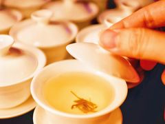 -喜鹊音乐酒馆(西街店)