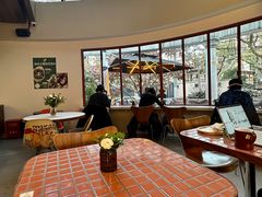 -LUNEURS月乐诗·烘焙甜品(华山路店)