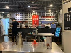 大堂-龙巢盱眙龙虾·牛蛙·烧烤宵夜(八卦岭店)
