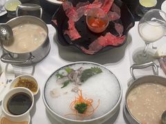 -红鼎豆捞·非遗鲍皇汤火锅(宝丰路店)