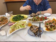 -覃记海鲜美食餐厅