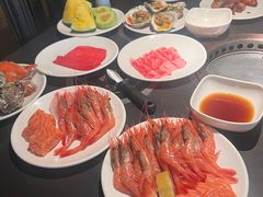 -钱小奴海鲜自助黑金店(杭州滨江龙湖店)