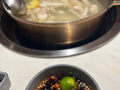 -喃喃椰·糟粕醋·椰子鸡火锅(七堡花园店)