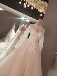 -艾米丽婚纱礼服