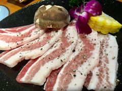 猪五花-不倒翁炭火烧肉(永安里店)