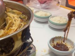 -撒拉人家.酸菜牦牛肉火锅