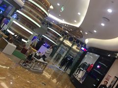 -王府井百货熙地港店