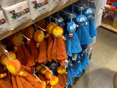 -名创优品(北京新中关购物中心地铁层店)