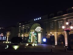-王府井奥莱临潼小镇(临潼店)
