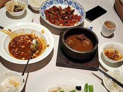 清炒西兰花-千百味红餐厅·江西菜(绿地双子塔店)