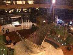 -上海滴水湖皇冠假日酒店
