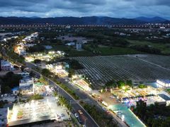 -亚龙湾中心广场