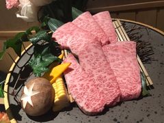 -山川小町·极番烧肉(新地假日广场店)