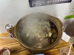 -威邵鸡煲(西华路总店)