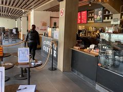 -星巴克(西藏路店)