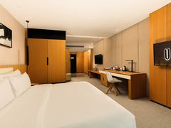 -优逸酒店(柳州窑埠古镇万象城店)