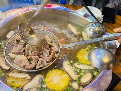 -牛一煲美食(江高店)