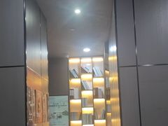 -丽辰酒店(深圳翻身地铁站店)