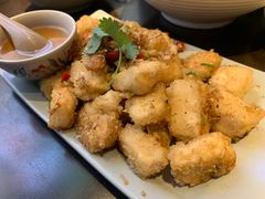 -大头虾越式风味餐厅(光明广场店)