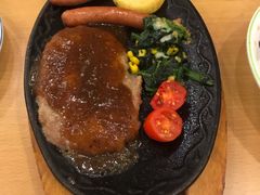 汉堡肉饼拼肠-萨莉亚意式餐厅(天河城购物中心店)