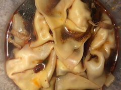 红汤辣馄饨-笑来喜馄饨小笼工坊店(湖滨街店)