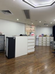 -维秘形体医美 M·VVON医生集团