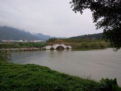 -星湖旅游景区七星岩