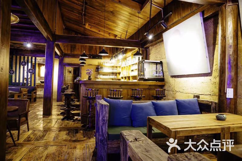 青唐酒吧上传的图片