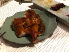 古法果木烤脆皮黑棕鸭-朝(澳门伦敦人店)