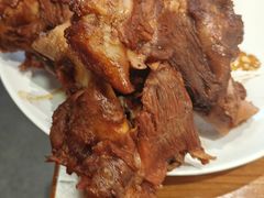 -老天桥酱肉烧饼夹肘子(天桥店)