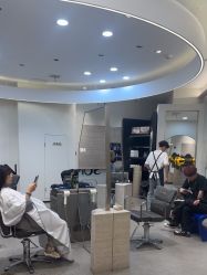 -SUNLON秀隆时尚烫染定制沙龙