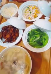 -卓玥国际月子会所(罗山路店)