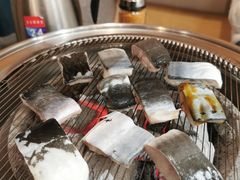 -围炉肉舍•炭烤活鳗•丹东海鲜烤肉(步行街店)