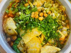 -丽丽三鲜螺蛳粉(田林路店)