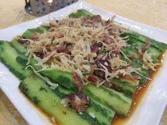 腊味银鱼蒸胜瓜-九大簋家宴(晓港湾店)