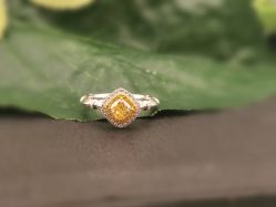 -威德钻石-克拉钻大本营(南京东路店)