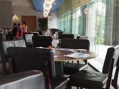 靠窗位-万德诺富特酒店·自助餐厅(万德大厦店)