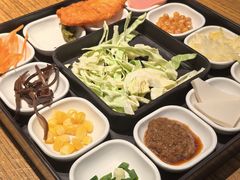 -阿香米线(闸北大润发店)