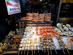 -六合夜市
