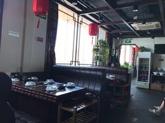 -亿诣蝎府炸酱面羊蝎子火锅(酷车小镇店)